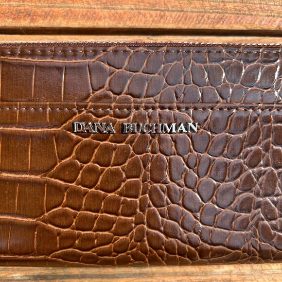 NWT Dana Buchman Croc Embossed Ava Wallet Wristlet Purse Brown Faux Leather - Picture 11 of 14